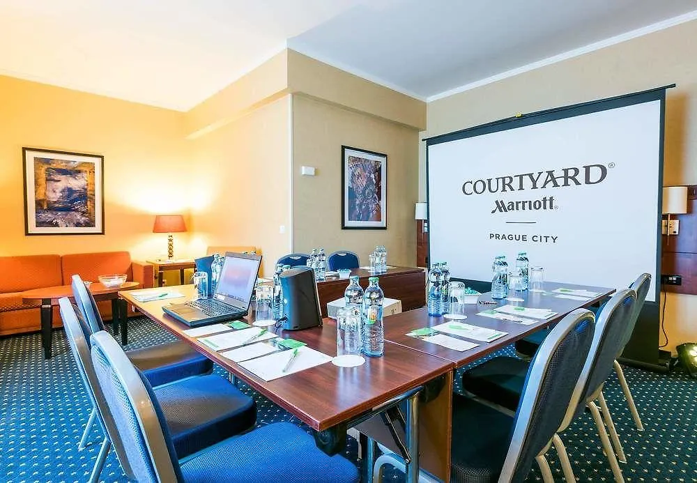 **** Szálloda Courtyard By Marriott Prague City Csehország