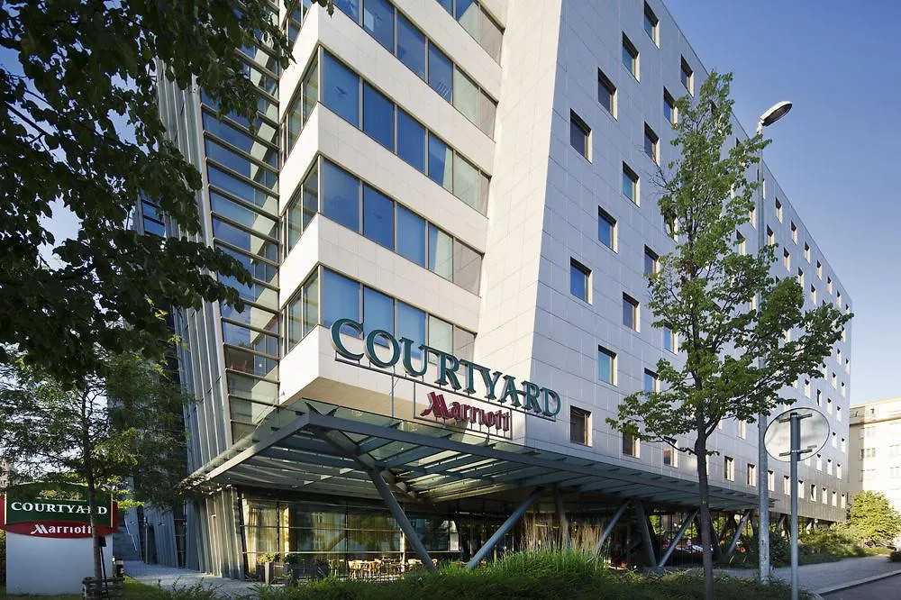 Courtyard By Marriott Prague City 4*,  Csehország